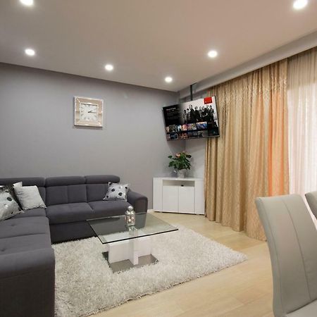 Apartment Deluxe Nana Makarska Exterior photo
